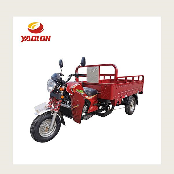 Trải nghiệm cảm giác phấn khích khi lái xe máy 250cc