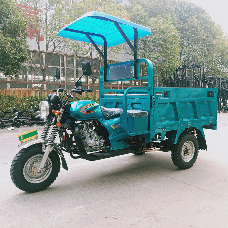 ਹੁਣੇ ਖਰੀਦਾਰੀ ਕਰੋ ਅਤੇ ਸਾਡੇ ਤਿੰਨ-ਪਹੀਆ ਮੋਟਰਸਾਈਕਲਾਂ ਨਾਲ ਆਪਣੇ ਸਵਾਰੀ ਅਨੁਭਵ ਨੂੰ ਉੱਚਾ ਬਣਾਓ