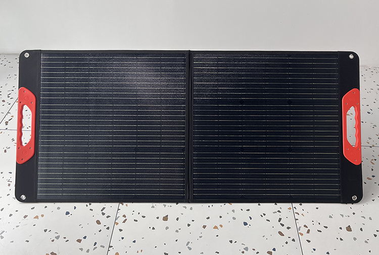 100W Outdoor Solar Panel Portable Foldable Solar Panels supplier