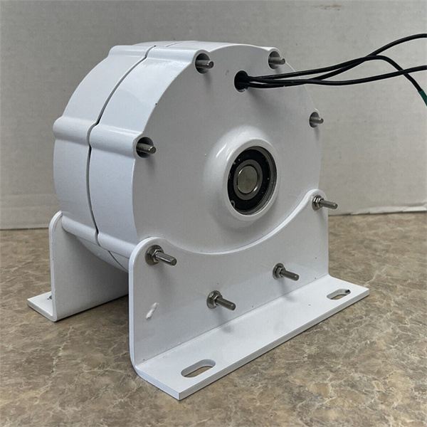 Jak działa trójfazowy generator magnetów stałych w turbinach wiatrowych?