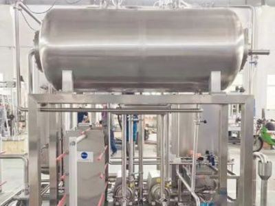 Soft Drink Filling Machine vs Water Filling Machine: Key Differences