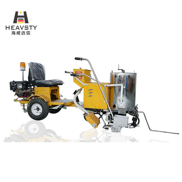 فريق متخصص يضمن دقة واحترافية خدمات تمييز الطرق