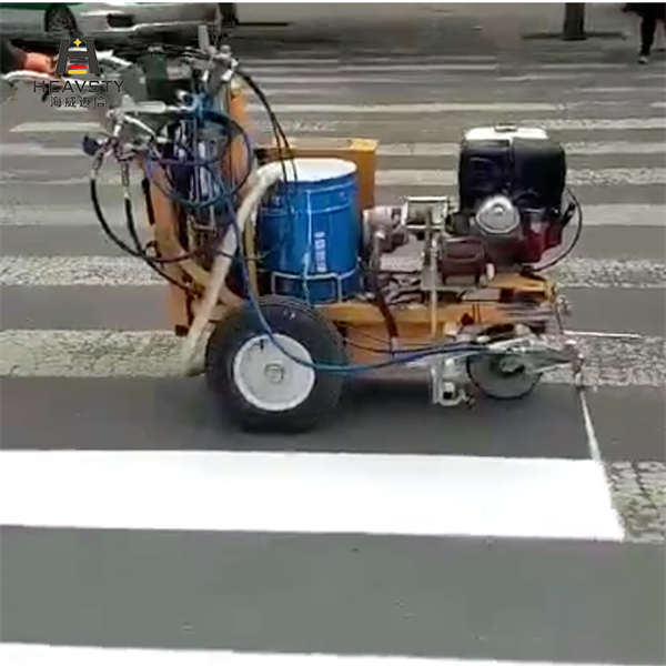 Démarquez-vous avec un marquage de parking vif et durable