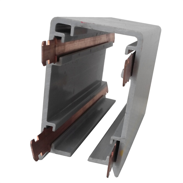 מצא כיצד שימוש בחומרת ליבה מנחושת באיכות גבוהה מבטיח ספקת חשמל אמינה וקבועה.