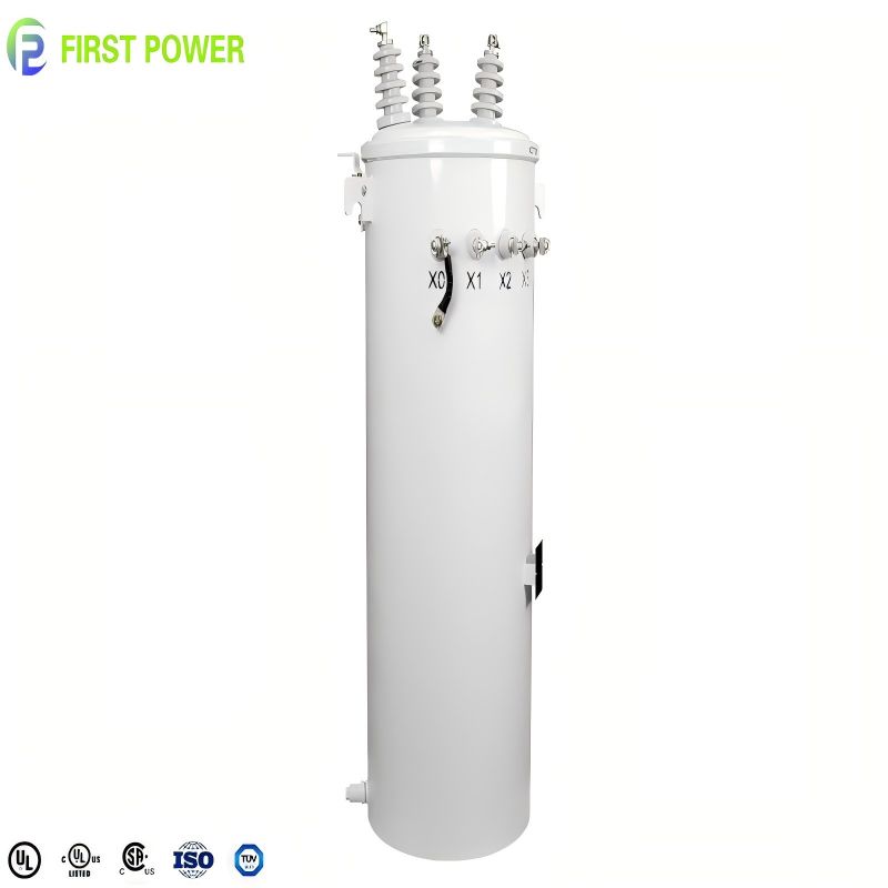 Konserwacja przekształtników na szczycie słupa