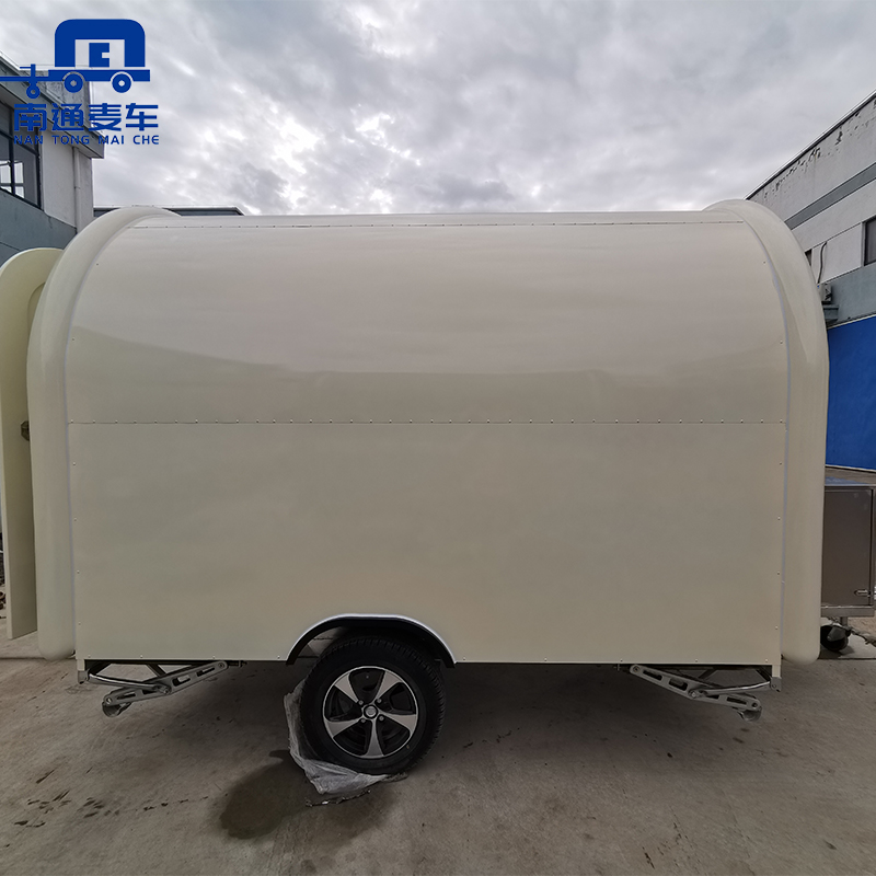 Ya sea que necesites un refrescante capricho o una alternativa nutritiva para una comida, Smoothie Food Truck te ofrece deliciosas opciones de batidos que te cubren.