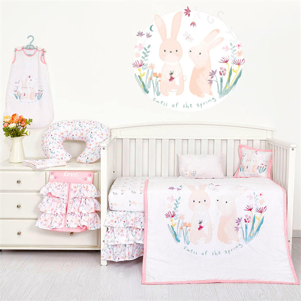 Innovation in Crib Blanket Sets: