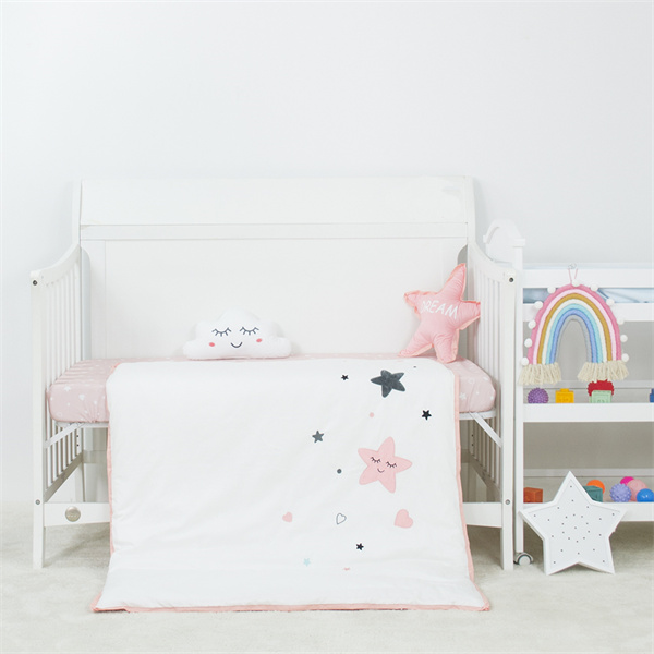 Safety Measures of Mini Crib Bedding
