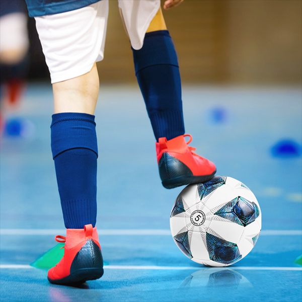 Un choix polyvalent pour jouer à la fois en intérieur et en extérieur