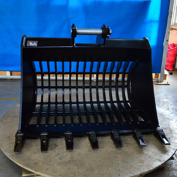 Enhance your earthmoving operations with a loader screening bucket.