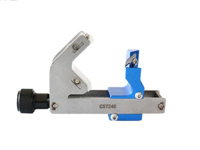 Aerial Work: Choosing Lightweight, Drop-Resistant Cable Stripping Tools