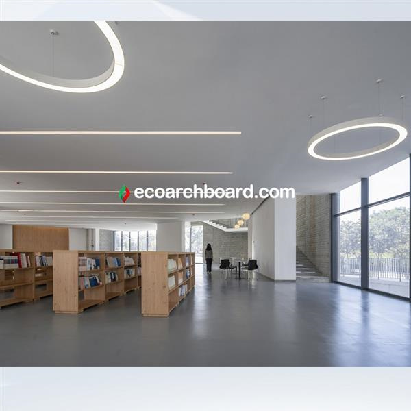 أضف الملمس والشخصية إلى جدرانك باستخدام الألواح الزخرفية