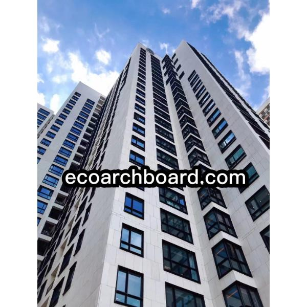 حوّل مساحتك مع تصميم بلاط ناعم المتعدد الاستخدامات