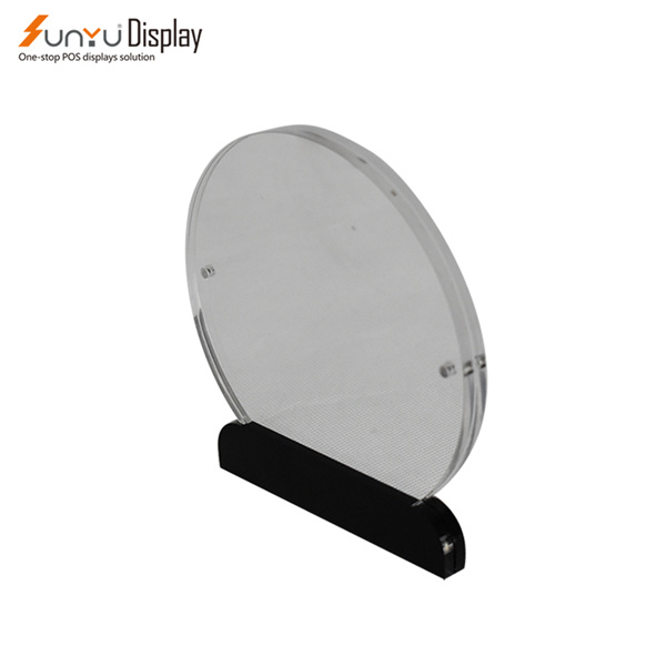 Podnieś swoje rozrywki na nowy poziom za pomocą przezroczystego podstawka na zdjęcia