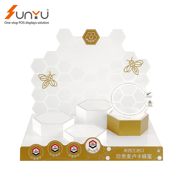 Vielseitige und langlebige weiße Acryl-Displays für alle Ihre Merchandising-Bedürfnisse.