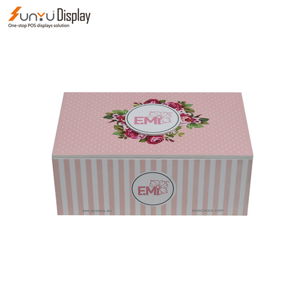 Emelje fel a vásárlási élményt modern és figyelemfelkeltő üzleti kialakítással