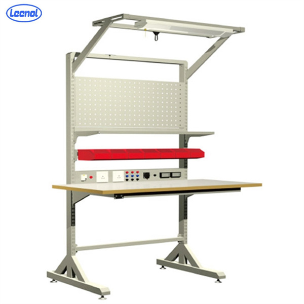 Hold dig foran konkurrencen med vores førende ESD-arbejdsbordsteknologi