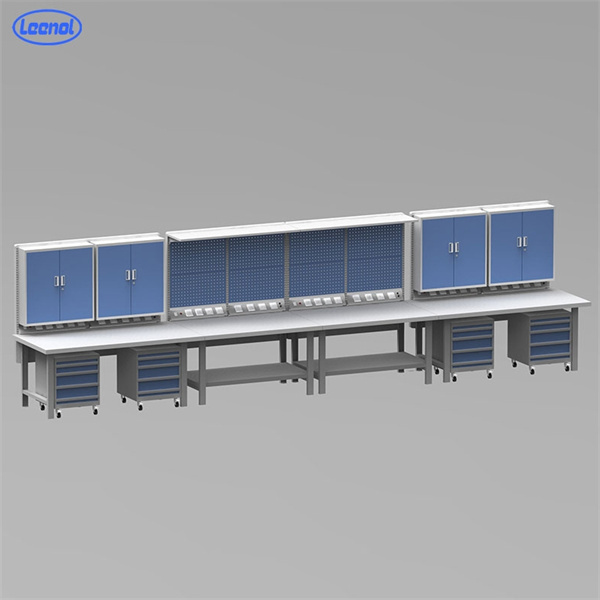 Păstrează Electronica Ta Sigură cu un Benș de Lucru Antistatic