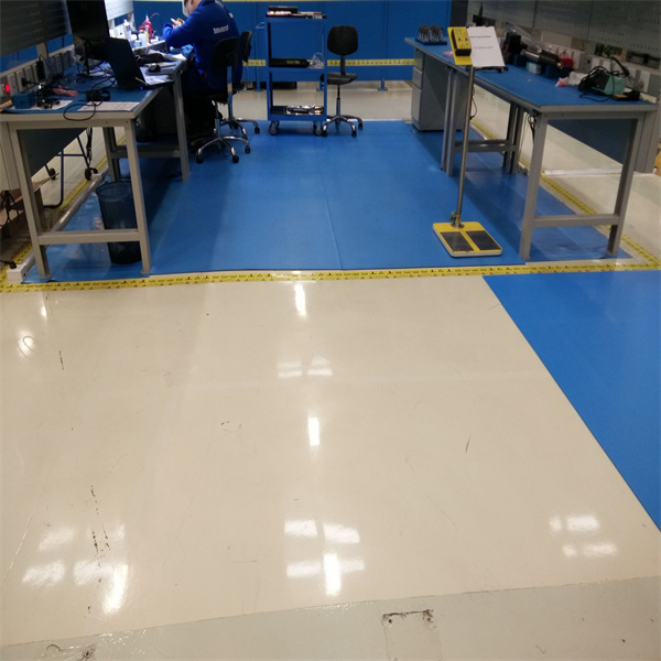 Korzyści wynikające z inwestycji w ochronę ESD dla wrażliwej elektroniki.