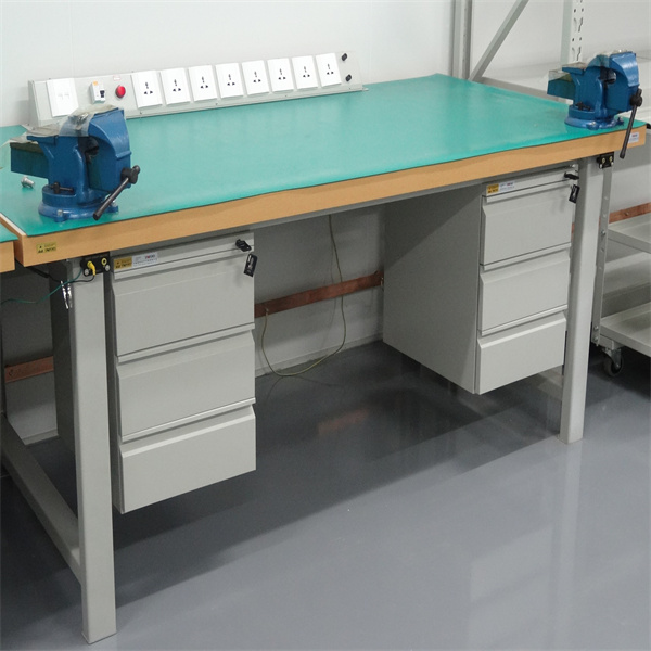 Започни проектите директно користејќи јак работен стол.