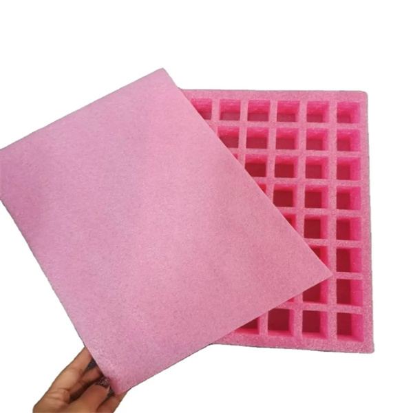 Pożegnaj się z uszkodzeniami spowodowanymi przez wyładowania elektrostatyczne dzięki naszemu niezawodnemu antystatycznemu opakowaniu piankowemu