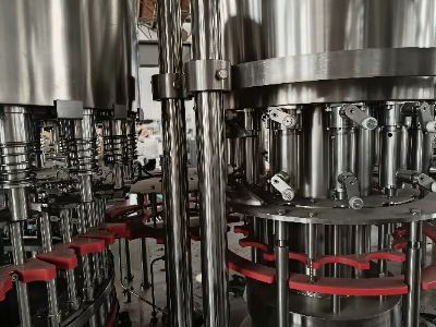 Top Features of High-Quality Water Bottling Machines