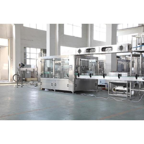 Jednostavnost operacija uz pomoć potpuno automatizirane linije za punjenje vodenih boca