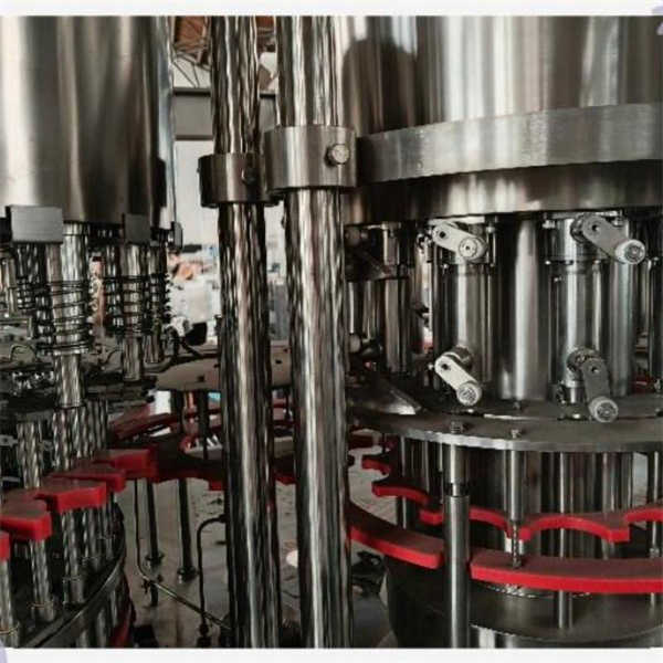 Rikicluar nga kompanitë botuese