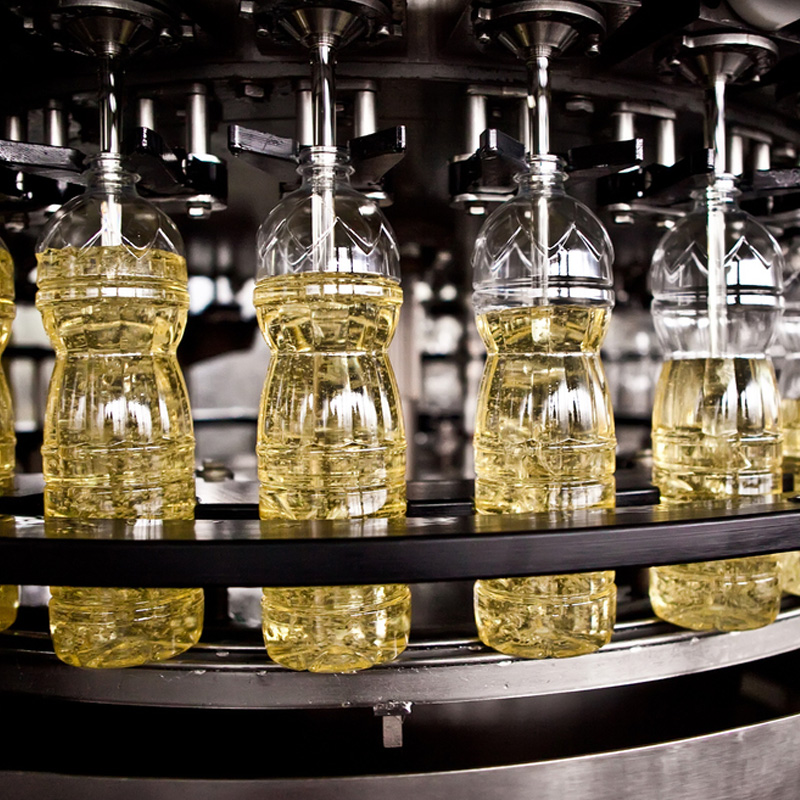 Высокая стоимость эффективности Машина для розлива сока в бутылки Оборудование для производства жидких напитков Линия розлива напитков