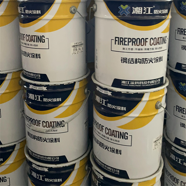 كيفية تنظيف وتخزين ألوان الأكريليك الخاصة بك للحصول على أداء مثالي