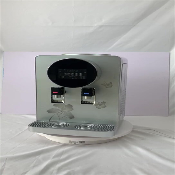 고급 퀄리티의 스테인리스 스틸 구조로 내구성과 수명을 보장합니다