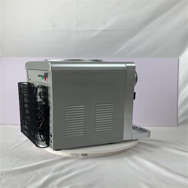 手ごろな価格で高性能な卓上アイスメーカーでビジネスをさらに発展させましょう