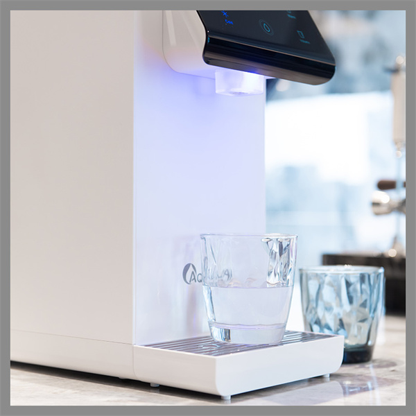 Сиздин бизнесиңиз үчүн ыңгайлаштырылган суу диспенсерлеринин варианти