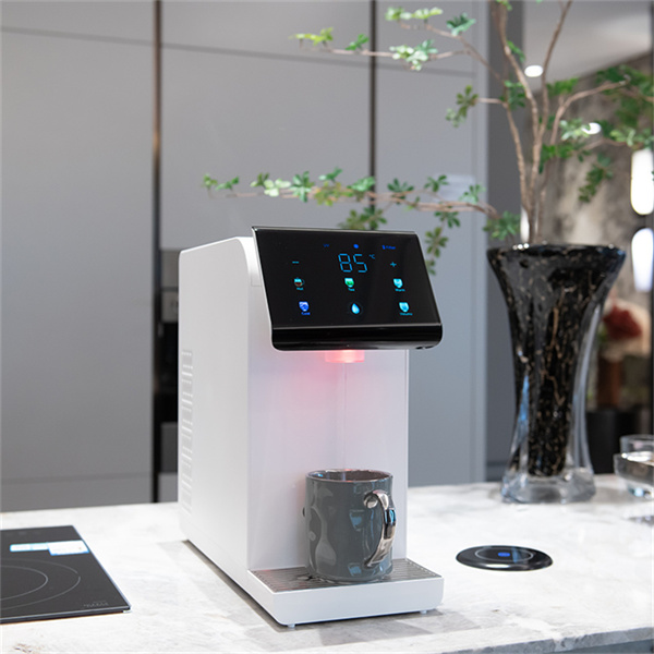 Биринчи сорттун ысык суу чыгаргычтары менен дароо ысык суу алып, тийиште