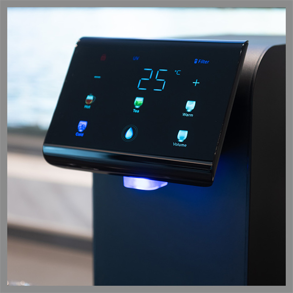 Таза, коопсуз ичүү суусу UV шамы менен тазалоочу куралдар менен