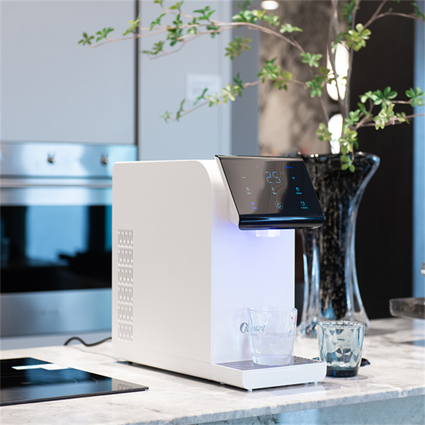 Тамашалуу жана мейманканаңызды же үйүңүздү компактты мини суу диспенсеребиз менен жаңыртыңыз