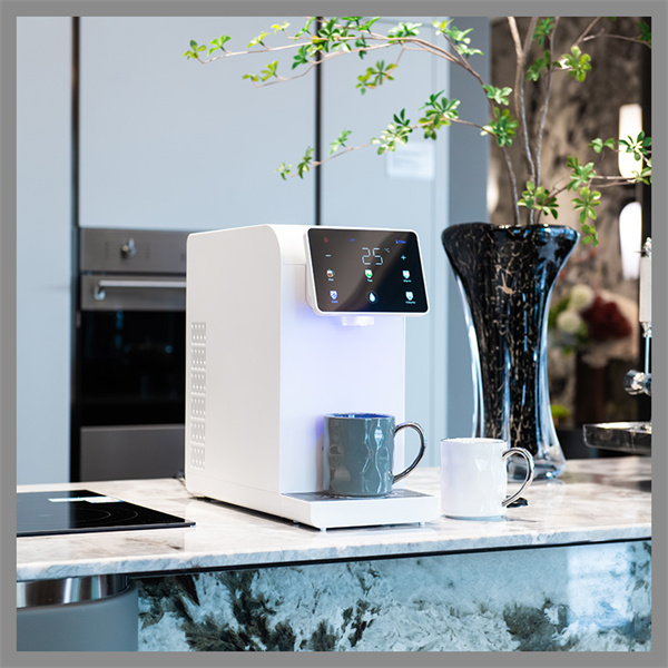 Биздин биринчи сапаттагы суу фильтрлөөчү диспенсерлер менен ишинизди жакшыртыңыз