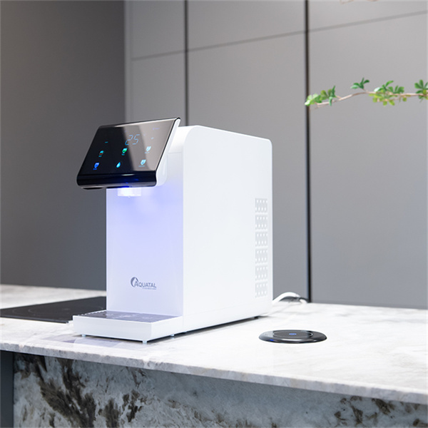 Топ менен сатып алууга жеткиликтүү жана тиешелүү кичинекей суу фильтрлери