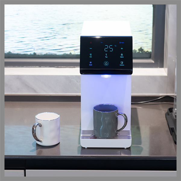 Топ менен сатып алуучулар үчүн биринчи сапаттуу клиент кызмат көрсөтүү жана продукт колдоосу