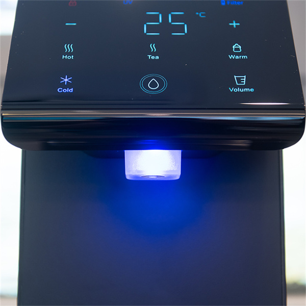 Сиздин үй-бүлөңүздүн ден соолугун жана коопсуздугун биздин эффективдүү бүт баш үй үчүн УК суу фильтри менен коргоңуз