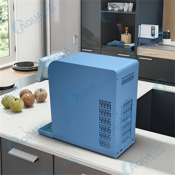 Ак суу диспенсери менен стиль менен сууленүңүз