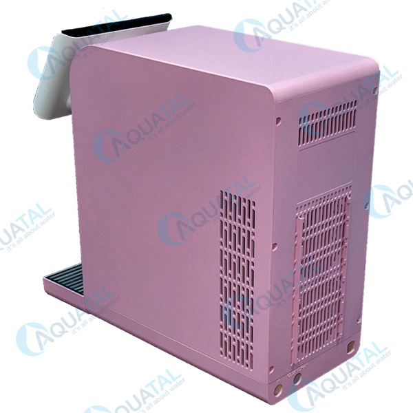 Моддук жана практикалык такта үстүндөгү ысык суу тараткыч менен ашкананызды жогорулатыңыз.