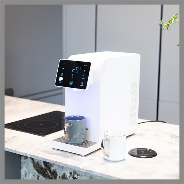 Биздин УК фильтр суу тазалоо қурылгысы зыяндуу кирлеткичтерди жоюп, таза суу берет деген ишенимде жашоо мүмкүнчүлүгүнө ээ болуңуз