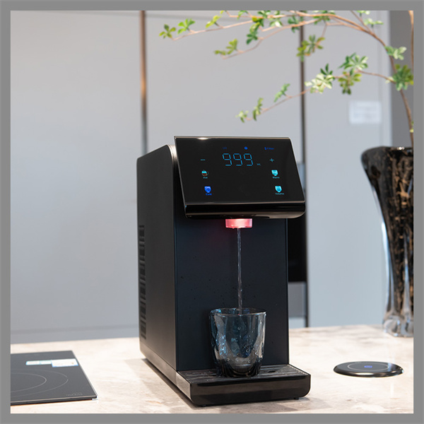 Биздин жогорку өнүмдүүлүктөгү суук сактагыч диспенсерлерин устатанча жеңилдетүүлөрүбүз бар