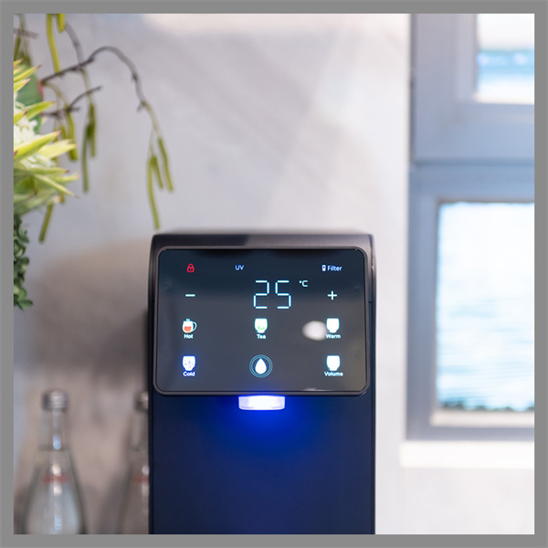 Колдонуу жеңил, тазалоо жана кармоо иштери кыйынчылык түзбөйт