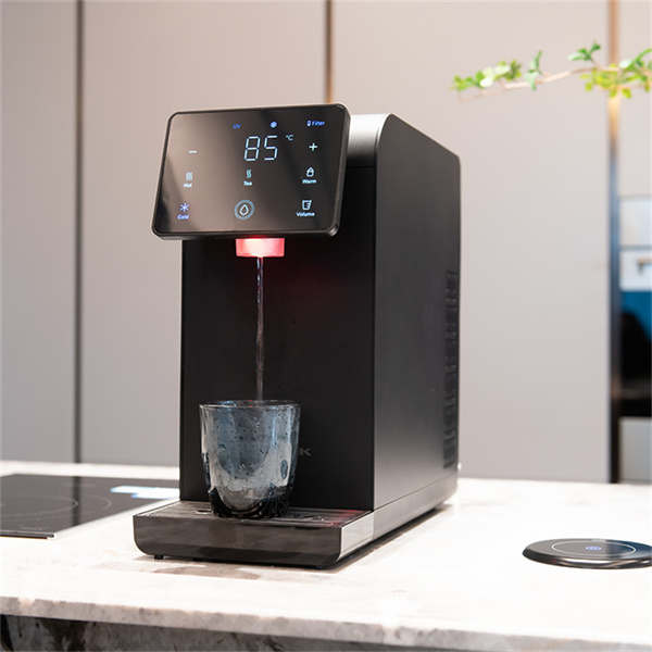 Фонтан машиналары боюнча буйрутмалар үчүн жогорку рейтингдеги клиенттерге кызмат көрсөтүү