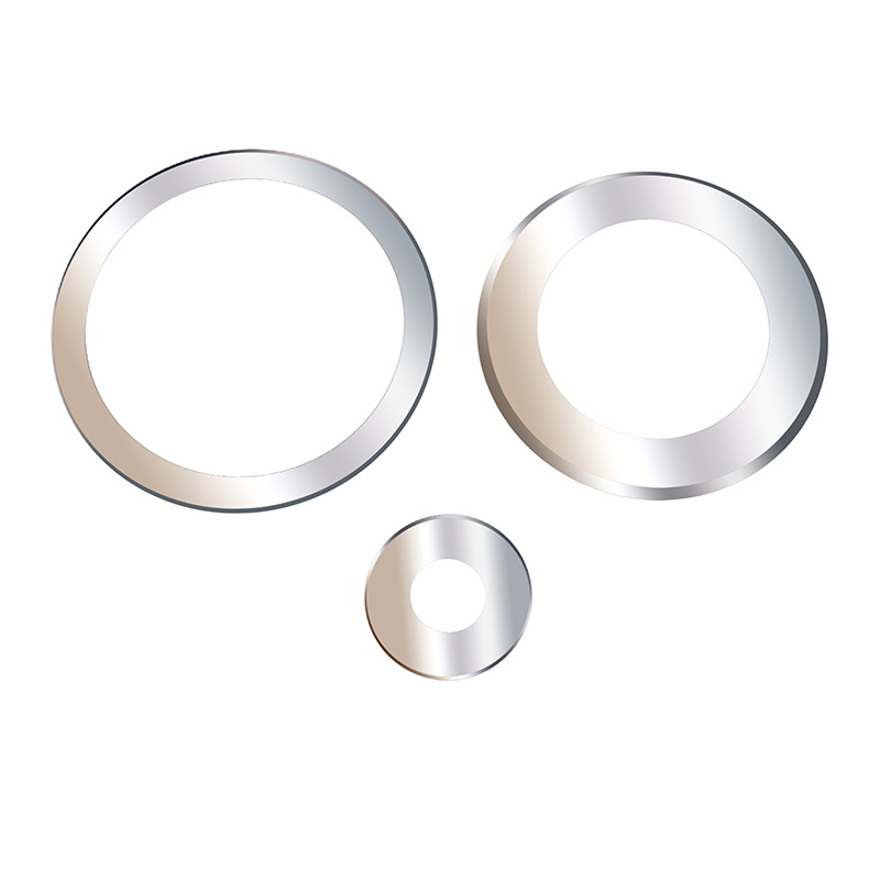 Çok yönlü yaprak bıçaklı parçalayıcı ile bahçenizi formda tutun