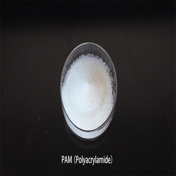 O papel do coagulante poliacrilamida na sedimentação e filtração