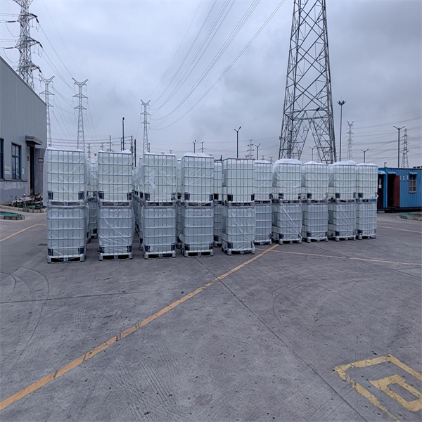 Esplorare la versatilità del solvente aromatico pesante negli industrie automobilistiche e manifatturiere