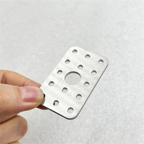 Порівняння сплаву вольфрам-никель-мідь з іншими сплавами на ринку